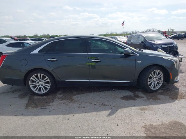 2018 Cadillac Xts Luxury მანქანა იყიდება აუქციონზე, vin: 2G61M5S32J9132099, აუქციონის ნომერი: 44748209