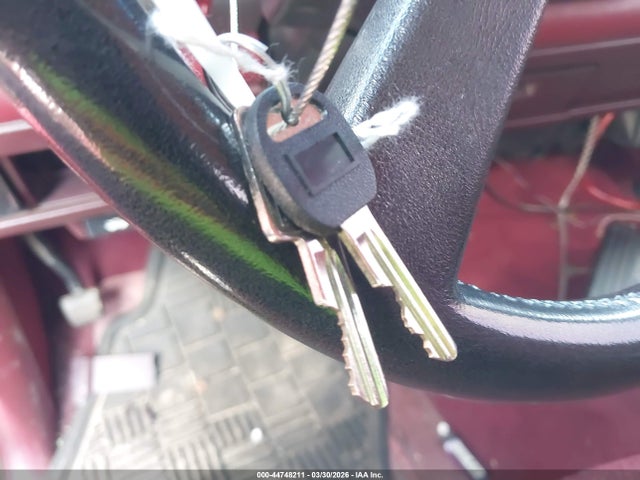 44748211 :رقم المزاد ، 2GTEC19K1K1547373 vin ، 1989 Gmc Sierra C1500 مزاد بيع