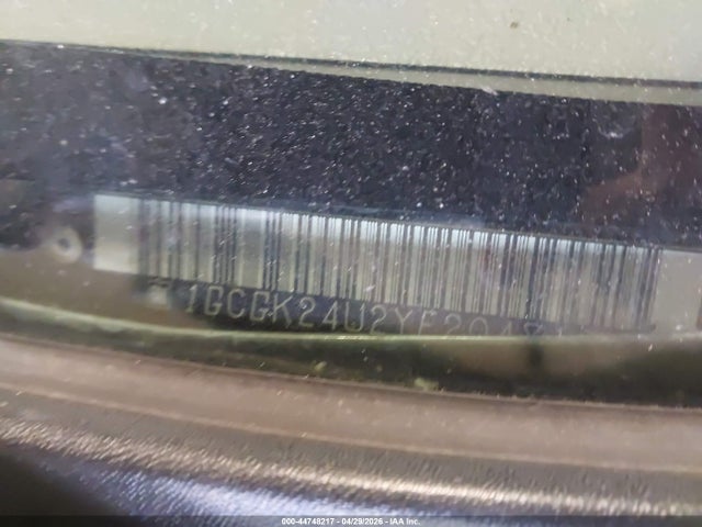 2000 Chevrolet Silverado 2500 Ls მანქანა იყიდება აუქციონზე, vin: 1GCGK24U2YE204816, აუქციონის ნომერი: 44748217