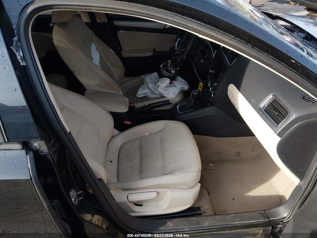 44748245 :رقم المزاد ، 3VWDP7AJ8CM383651 vin ، 2012 Volkswagen Jetta 2.5l Se مزاد بيع