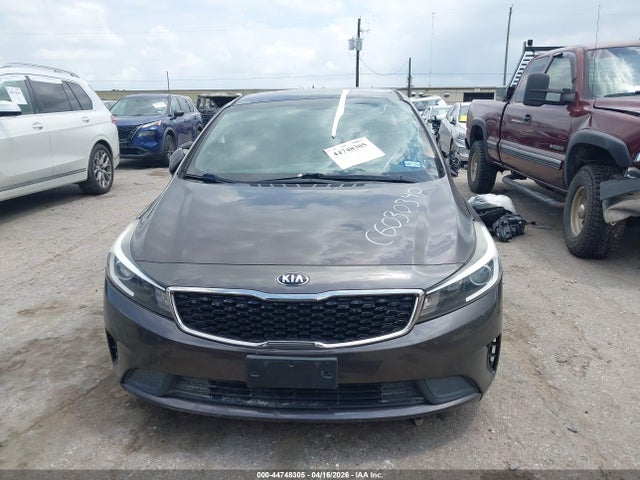 Продаж на аукціоні авто 2017 Kia Forte Lx, vin: 3KPFK4A7XHE085214, номер лоту: 44748305