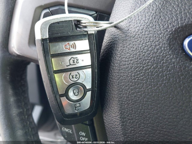 2018 Ford Expedition Xlt მანქანა იყიდება აუქციონზე, vin: 1FMJU1HT9JEA17389, აუქციონის ნომერი: 44748306