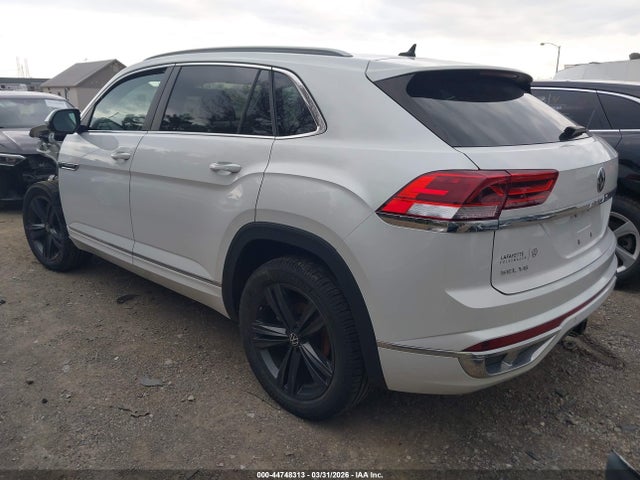 Продаж на аукціоні авто 2022 Volkswagen Atlas Cross Sport 3.6l V6 Sel R-line, vin: 1V2SE2CA9NC213625, номер лоту: 44748313
