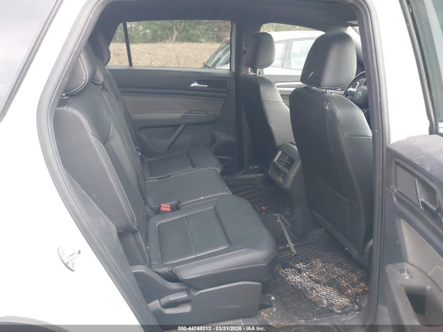 Продаж на аукціоні авто 2022 Volkswagen Atlas Cross Sport 3.6l V6 Sel R-line, vin: 1V2SE2CA9NC213625, номер лоту: 44748313
