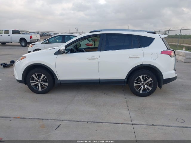 Toyota Rav4 Xle 2018 JTMWFREV9JJ744693 Image 14