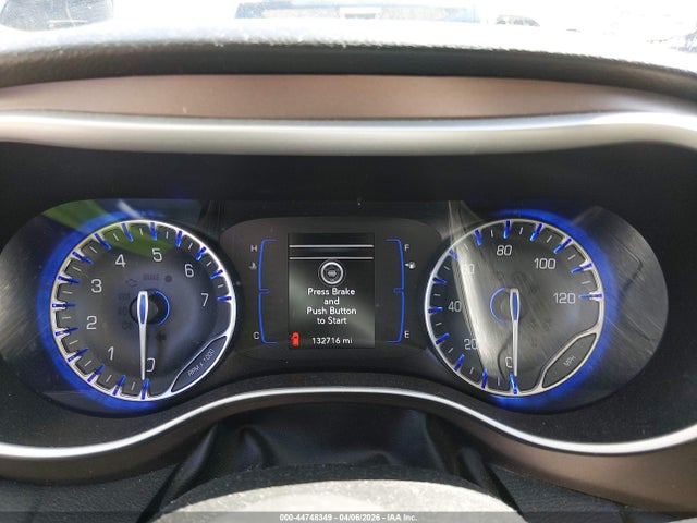 2018 Chrysler Pacifica Touring L მანქანა იყიდება აუქციონზე, vin: 2C4RC1BG1JR193068, აუქციონის ნომერი: 44748349