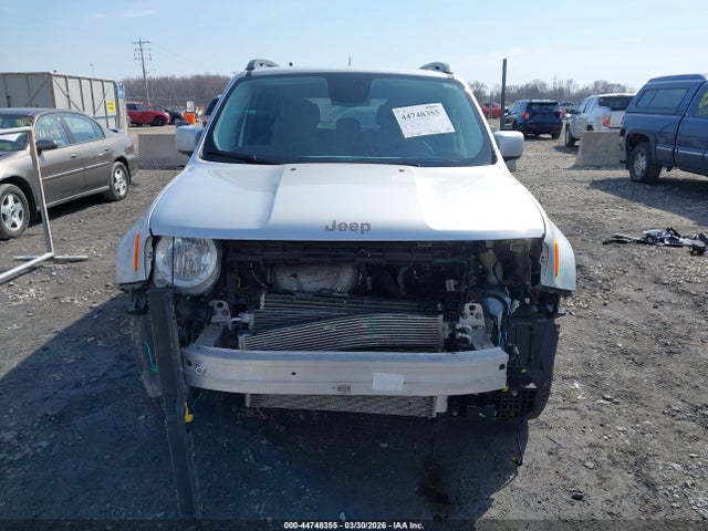 2017 Jeep Renegade Latitude 4x4 მანქანა იყიდება აუქციონზე, vin: ZACCJBBBXHPF95045, აუქციონის ნომერი: 44748355