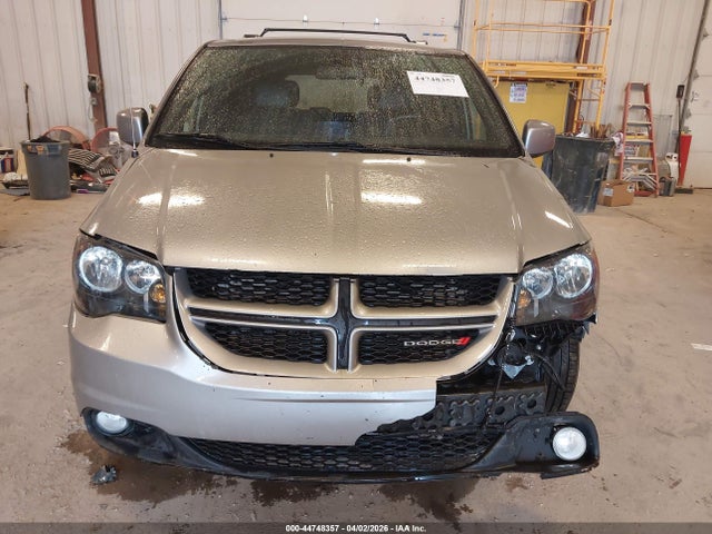 Продажа на аукционе авто 2016 Dodge Grand Caravan R/t, vin: 2C4RDGEG1GR242872, номер лота: 44748357