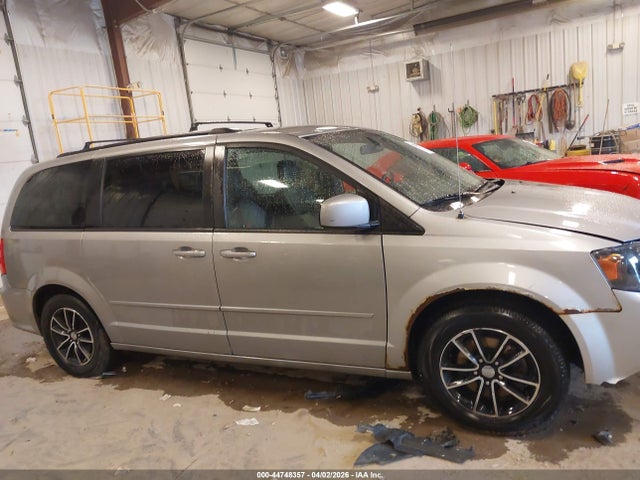Продажа на аукционе авто 2016 Dodge Grand Caravan R/t, vin: 2C4RDGEG1GR242872, номер лота: 44748357