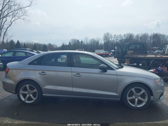 2016 Audi A3 2.0t Premium მანქანა იყიდება აუქციონზე, vin: WAUB8GFF0G1062781, აუქციონის ნომერი: 44748372