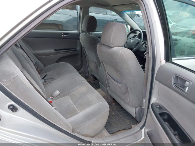 44748425 :رقم المزاد ، 4T1BE32K65U529166 vin ، 2005 Toyota Camry Le مزاد بيع