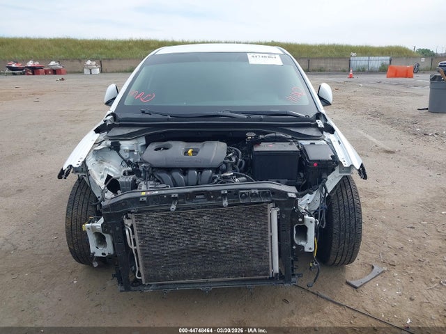 2018 HYUNDAI ELANTRA 5NPD74LF7JH311515 Photo 5