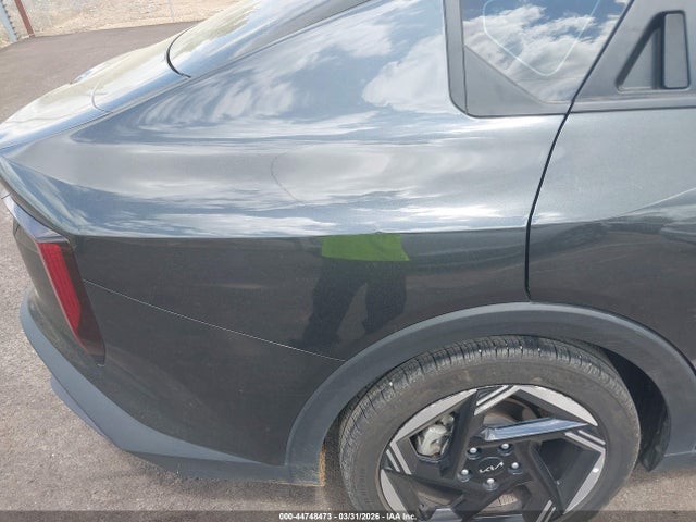 2025 Kia K4 Ex მანქანა იყიდება აუქციონზე, vin: 3KPFU4DE1SE016195, აუქციონის ნომერი: 44748473