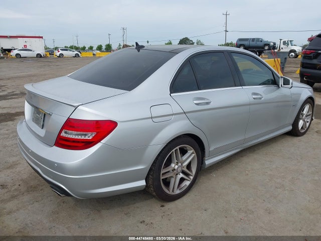 Продажа на аукционе авто 2012 Mercedes-benz C 350 Sport, vin: WDDGF5HB2CR204790, номер лота: 44748480