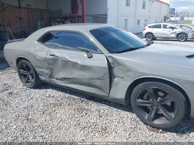 2017 Dodge Challenger R/t მანქანა იყიდება აუქციონზე, vin: 2C3CDZBT6HH658494, აუქციონის ნომერი: 44748507