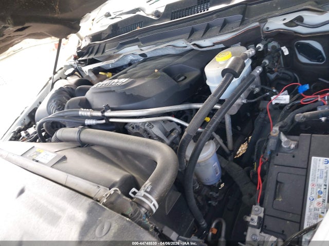 44748530 :رقم المزاد ، 3C6UR5FJ4JG193374 vin ، 2018 Ram 2500 Laramie  4x4 6'4 Box مزاد بيع