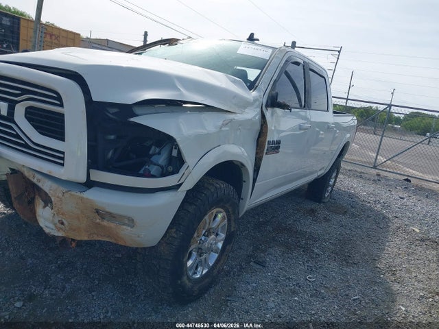 44748530 :رقم المزاد ، 3C6UR5FJ4JG193374 vin ، 2018 Ram 2500 Laramie  4x4 6'4 Box مزاد بيع