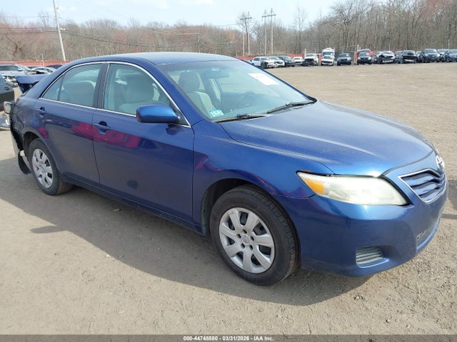 44748580 :رقم المزاد ، 4T4BF3EK1AR051361 vin ، 2010 Toyota Camry Le مزاد بيع