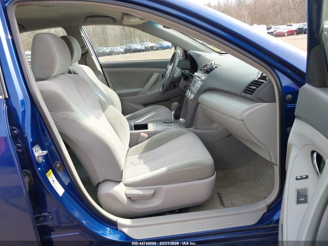 44748580 :رقم المزاد ، 4T4BF3EK1AR051361 vin ، 2010 Toyota Camry Le مزاد بيع