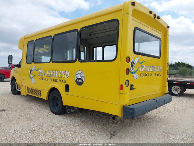 Ford E-450 Cutaway 2016 1FDFE4FS5GDC46617 Image 3