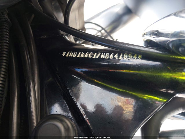 2017 HARLEY-DAVIDSON FLHXS 1HD1KRC17HB641054 Photo 9