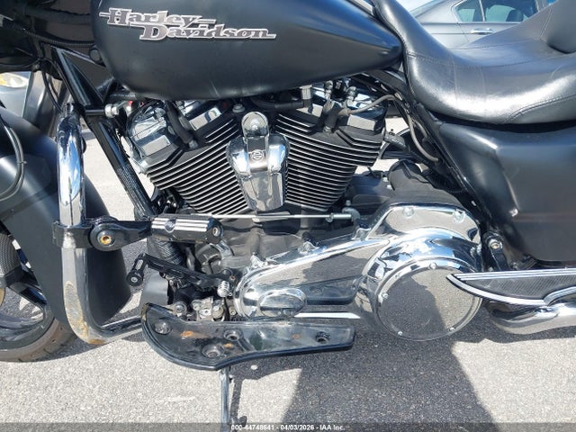 2017 HARLEY-DAVIDSON FLHXS 1HD1KRC17HB641054 Photo 8