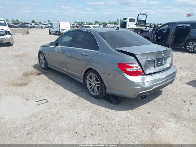 Продаж на аукціоні авто 2012 Mercedes-benz C 250 Sport, vin: WDDGF4HB8CR231194, номер лоту: 44748645