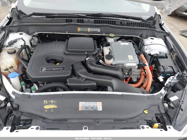 44748650 :رقم المزاد ، 3FA6P0RU5HR129218 vin ، 2017 Ford Fusion Hybrid Titanium مزاد بيع
