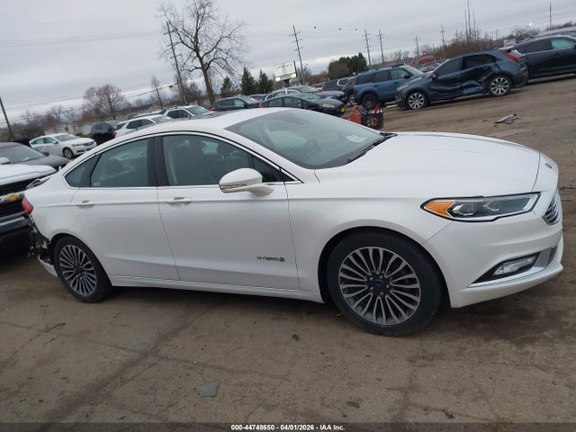 44748650 :رقم المزاد ، 3FA6P0RU5HR129218 vin ، 2017 Ford Fusion Hybrid Titanium مزاد بيع