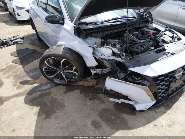 44748667 :رقم المزاد ، 1N4BL4CW2SN355657 vin ، 2025 Nissan Altima Sr Awd مزاد بيع