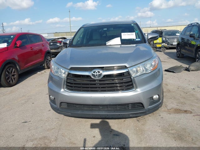 2014 Toyota Highlander Xle V6 მანქანა იყიდება აუქციონზე, vin: 5TDJKRFH5ES062451, აუქციონის ნომერი: 44748680