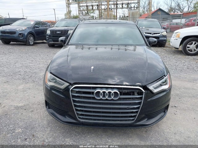 44748710 :رقم المزاد ، WAUACGFFXF1011068 vin ، 2015 Audi A3 1.8t Premium مزاد بيع