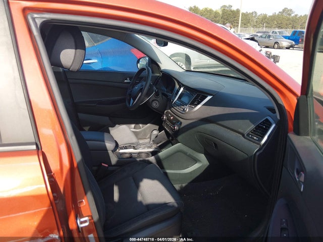 Продажа на аукционе авто 2016 Hyundai Tucson Se, vin: KM8J33A42GU215828, номер лота: 44748718