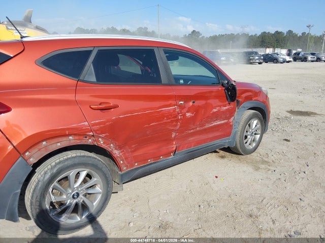Продажа на аукционе авто 2016 Hyundai Tucson Se, vin: KM8J33A42GU215828, номер лота: 44748718
