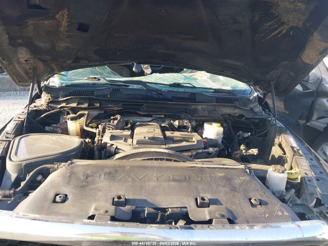 44748730 :رقم المزاد ، 3C6UR4CL1GG235203 vin ، 2016 Ram 2500 Tradesman مزاد بيع