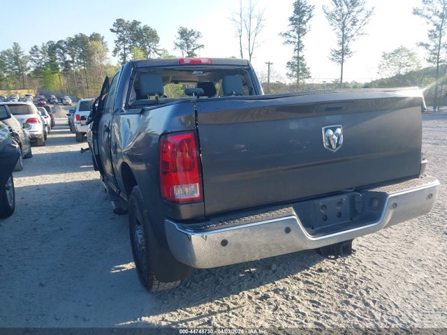 44748730 :رقم المزاد ، 3C6UR4CL1GG235203 vin ، 2016 Ram 2500 Tradesman مزاد بيع