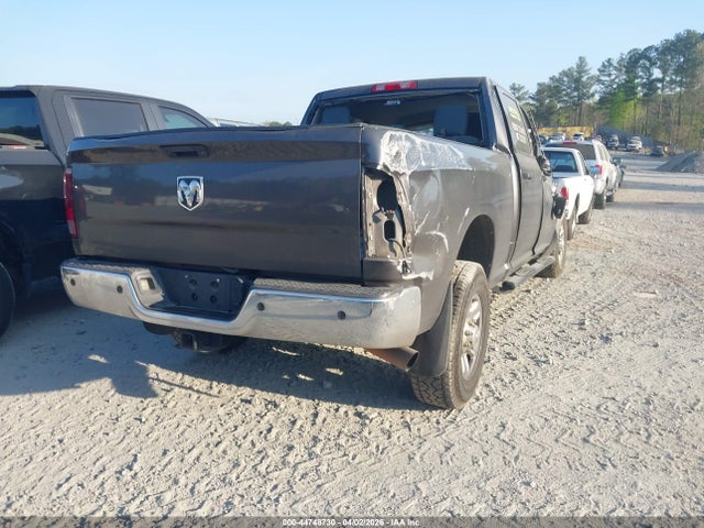 44748730 :رقم المزاد ، 3C6UR4CL1GG235203 vin ، 2016 Ram 2500 Tradesman مزاد بيع