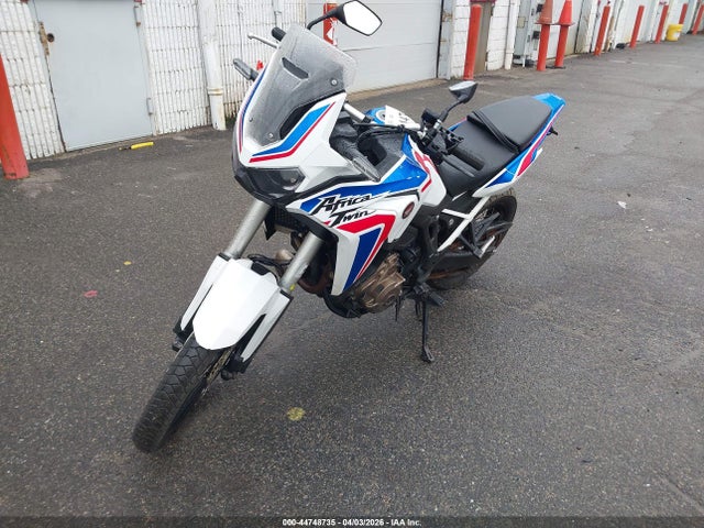 Honda CRF1100 D 2021 JH2SD1005MK100129 Image 2