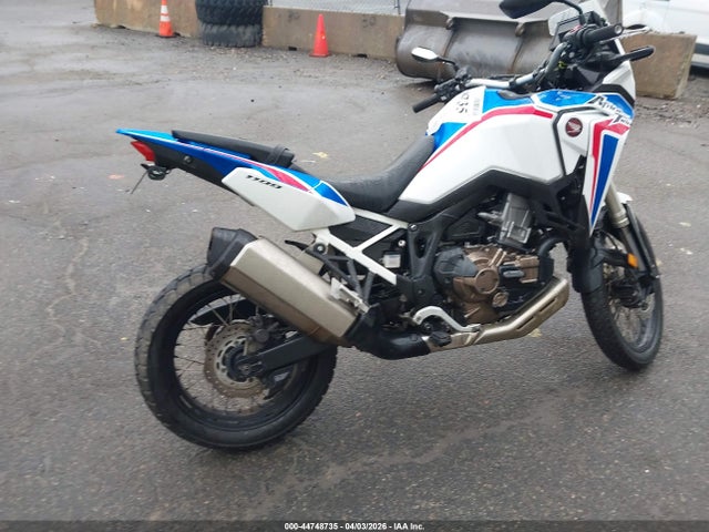 Honda CRF1100 D 2021 JH2SD1005MK100129 Image 12