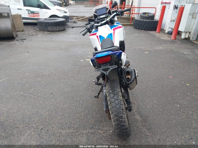 Honda CRF1100 D 2021 JH2SD1005MK100129 Image 6