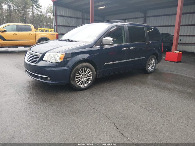 Продажа на аукционе авто 2015 Chrysler Town & Country Touring-l, vin: 2C4RC1CG5FR741837, номер лота: 44748766