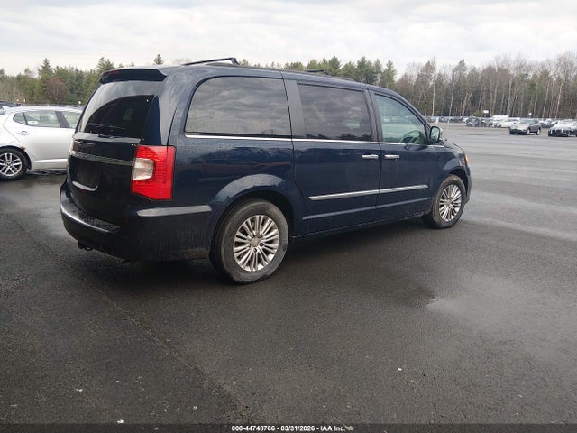 Продажа на аукционе авто 2015 Chrysler Town & Country Touring-l, vin: 2C4RC1CG5FR741837, номер лота: 44748766