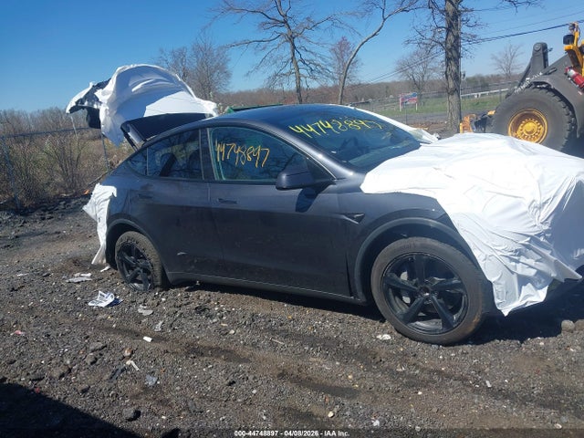 2026 Tesla Model Y Premium Rear-wheel Drive/standard Rear-wheel Drive მანქანა იყიდება აუქციონზე, vin: 7SAYGDED7TF376351, აუქციონის ნომერი: 44748897