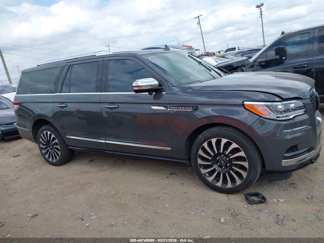 5LMJJ3TT1NEL15188 Lincoln Navigator Black Label L