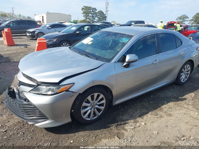 Aukcja sprzedaży 2018 Toyota Camry Le, vin: 4T1B11HK1JU122664, numer aukcji: 44748958