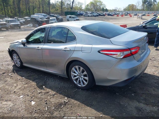 Aukcja sprzedaży 2018 Toyota Camry Le, vin: 4T1B11HK1JU122664, numer aukcji: 44748958
