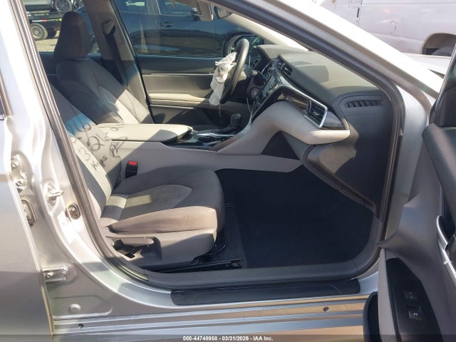 Aukcja sprzedaży 2018 Toyota Camry Le, vin: 4T1B11HK1JU122664, numer aukcji: 44748958