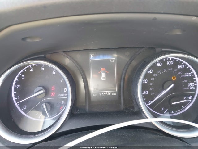 Aukcja sprzedaży 2018 Toyota Camry Le, vin: 4T1B11HK1JU122664, numer aukcji: 44748958