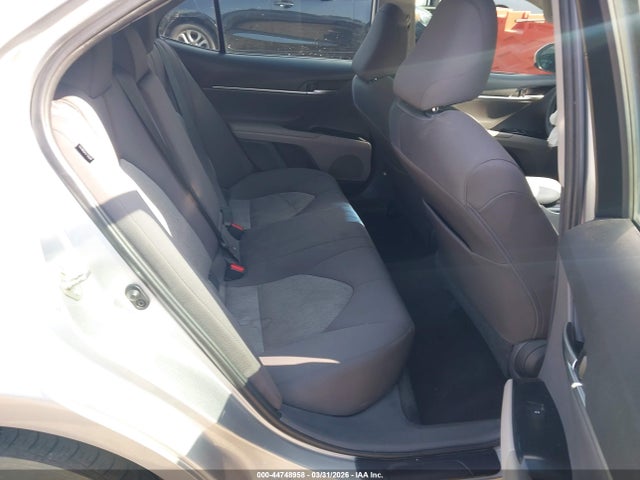 Aukcja sprzedaży 2018 Toyota Camry Le, vin: 4T1B11HK1JU122664, numer aukcji: 44748958