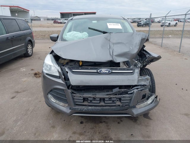 1FMCU9GXXEUE05402 Ford ESCAPE SE